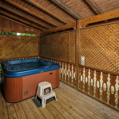 Grove Creek Cabin Gatlinburg Exterior photo