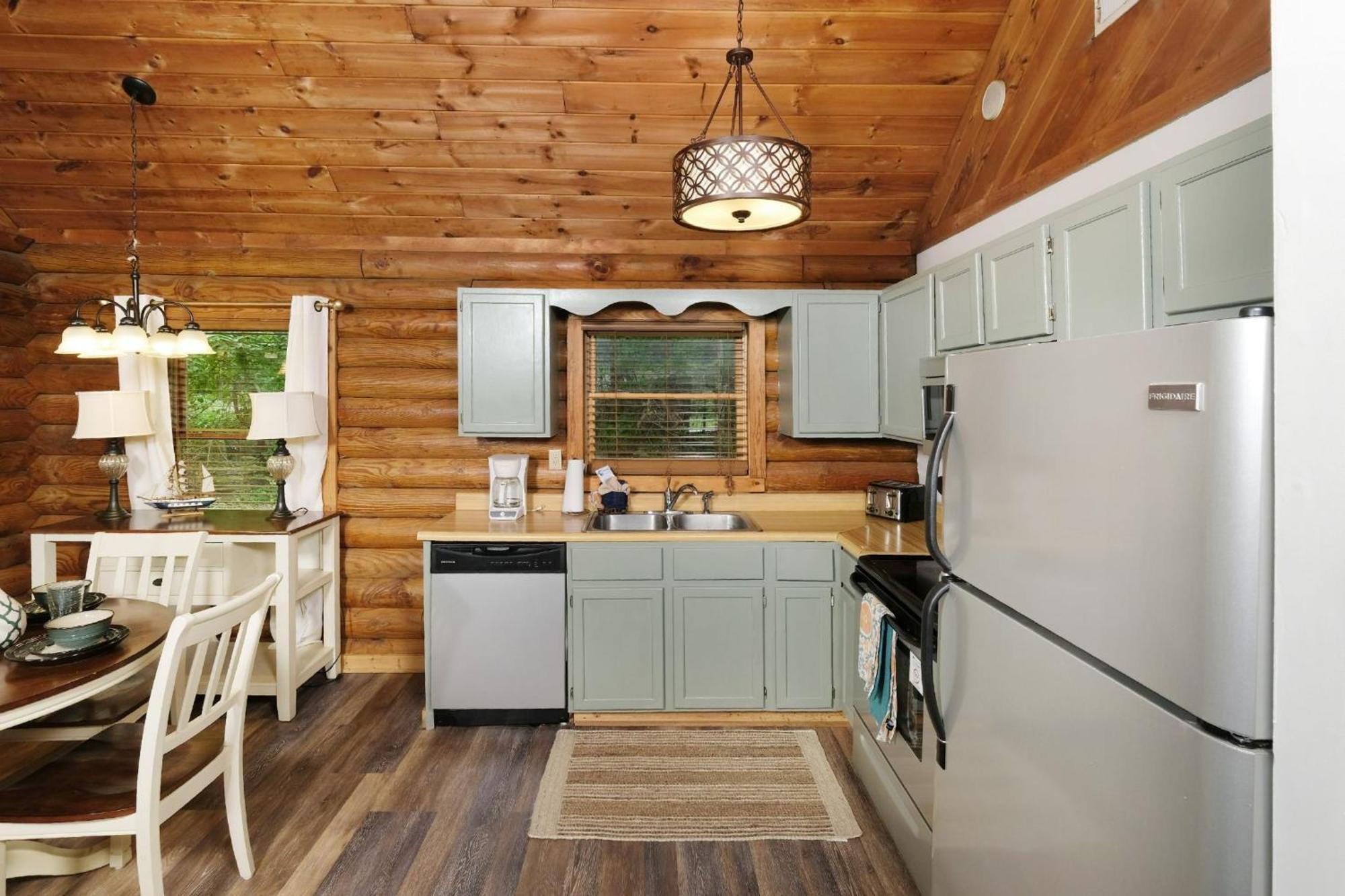 Grove Creek Cabin Gatlinburg Exterior photo
